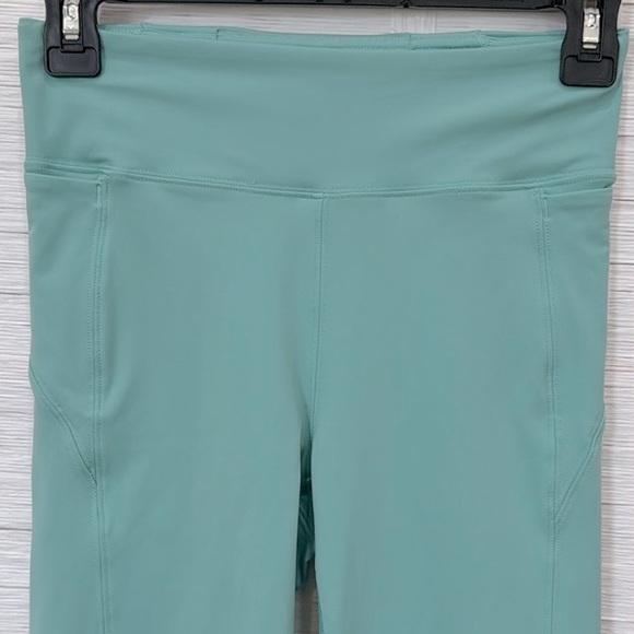 Lululemon On Pace Shorts - Picture 3 of 12